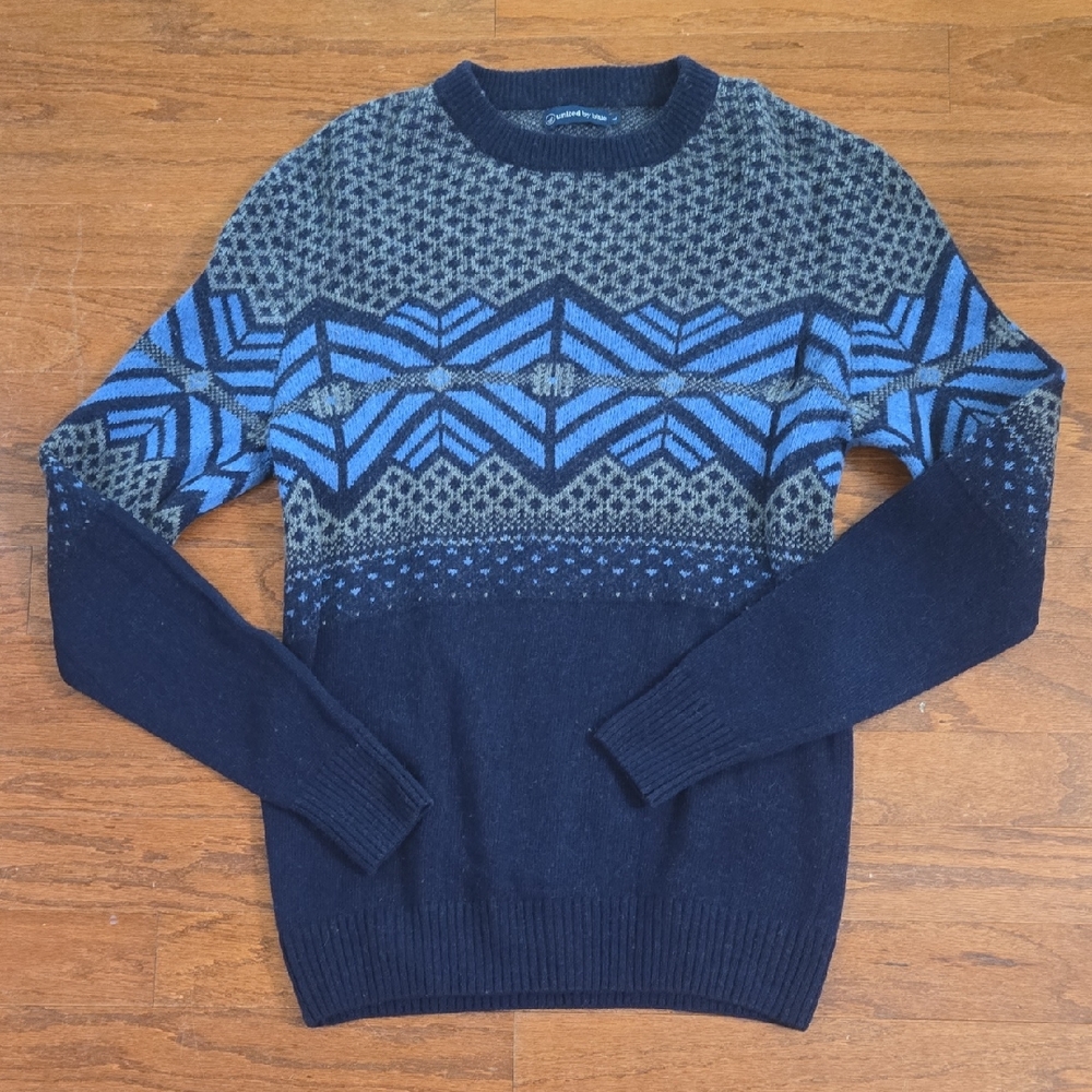 United By Blue Wool Blend Navy and Blue Geometric Crewneck Sweater